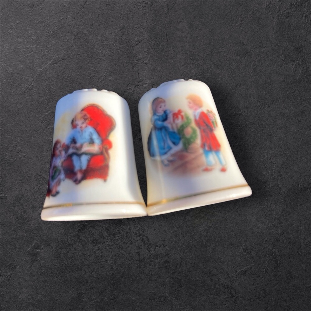 Avon Collection Thimbles Christmas 1983 and 1984 ceramic decorative